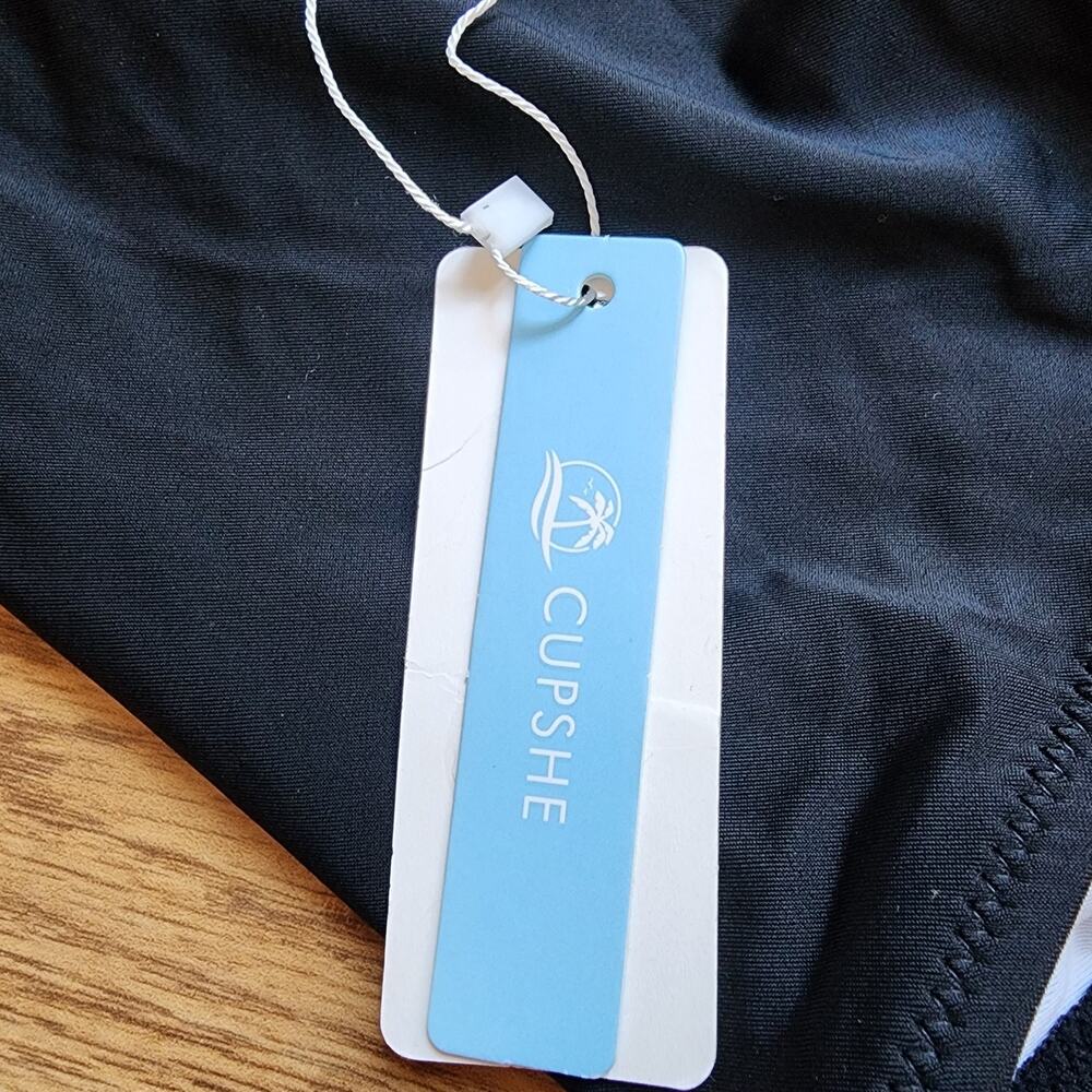 Cupshe Bathing Suit Womens Size Medium One Piece Swim Suit Floral Halter - Picture 8 of 10